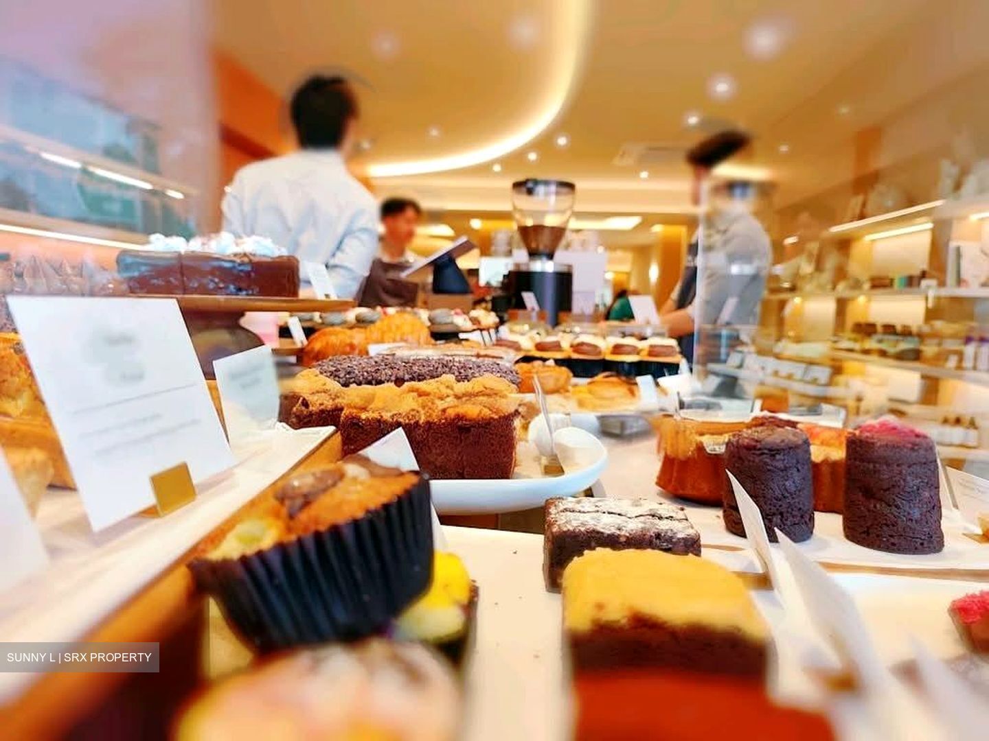 Tampines Central 1 (D18), Retail #581031131
